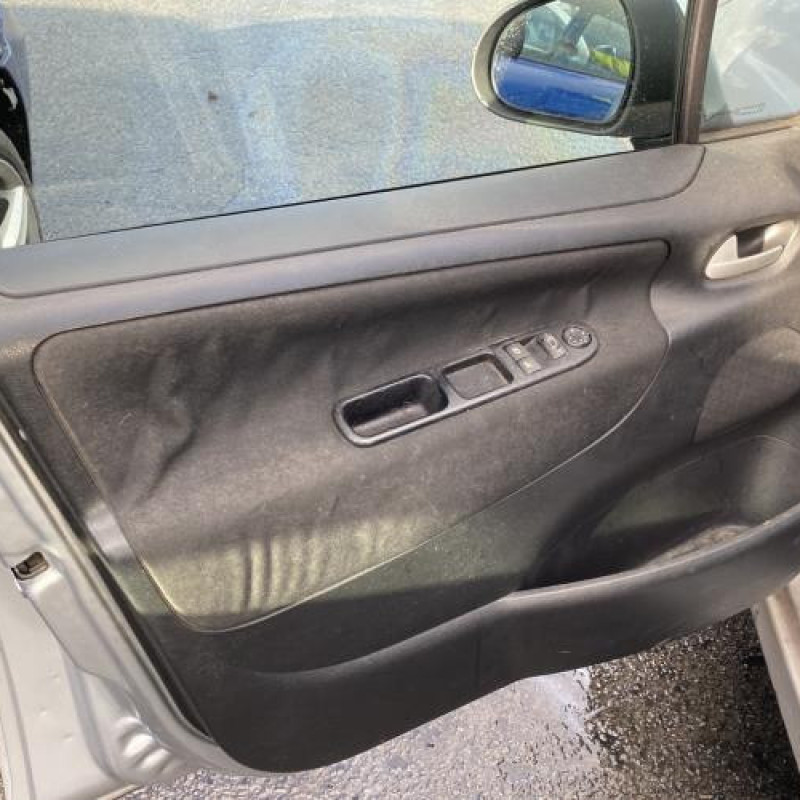 Feu arriere principal droit (feux) PEUGEOT 207 Photo n°12