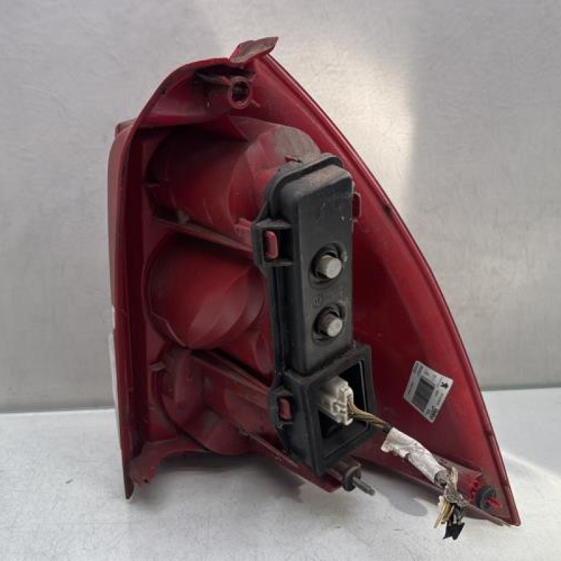 Feu arriere principal gauche (feux) PEUGEOT 307 Photo n°2