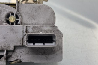 Serrure avant droit PEUGEOT 307