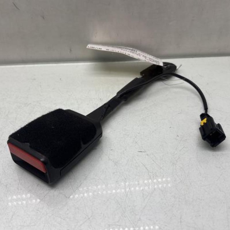 Attache ceinture avant droit PEUGEOT 508 1 SW Photo n°1