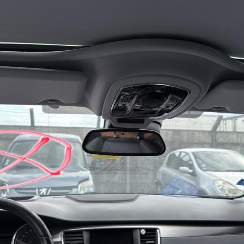 Bouton de coffre PEUGEOT 508 1 SW Photo n°19