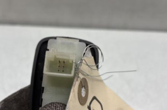 Interrupteur de leve vitre arriere droit PEUGEOT 508 1 SW