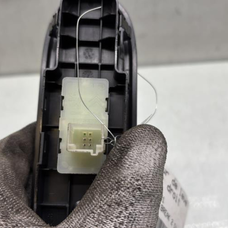 Interrupteur de leve vitre avant droit PEUGEOT 508 1 SW Photo n°3