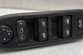 Interrupteur de leve vitre avant gauche PEUGEOT 508 1 SW Photo n°1