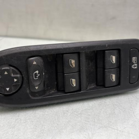 Interrupteur de leve vitre avant gauche PEUGEOT 508 1 SW Photo n°1