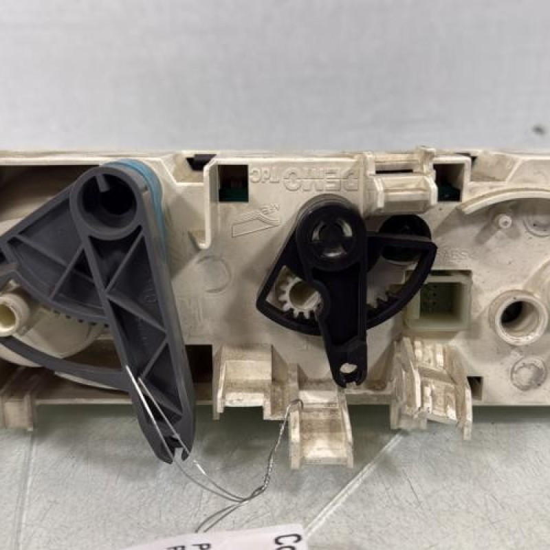 Commande chauffage PEUGEOT PARTNER 1 Photo n°2