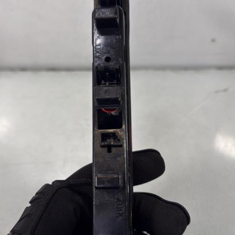 Feu arriere stop central PEUGEOT PARTNER 1 Photo n°4