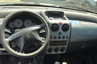 Poignee interieur avant gauche PEUGEOT PARTNER 1