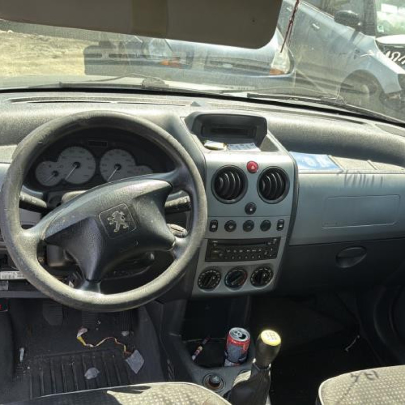 Poignee interieur avant gauche PEUGEOT PARTNER 1 Photo n°14