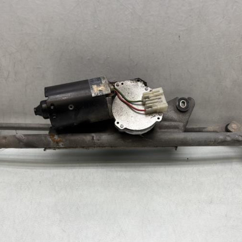 Moteur essuie glace avant PEUGEOT 106 Photo n°1
