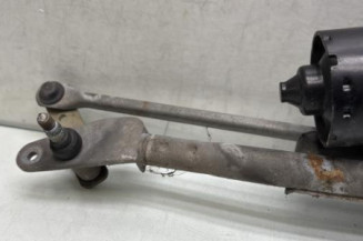 Moteur essuie glace avant PEUGEOT 106