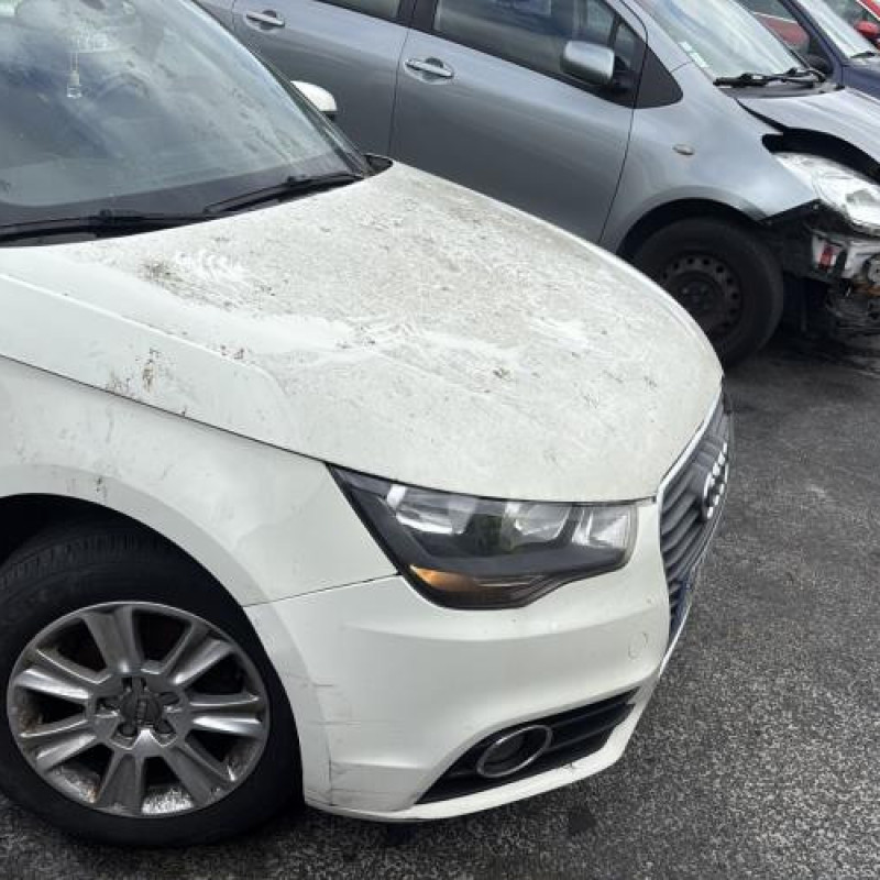 Antenne AUDI A1 1 Photo n°7