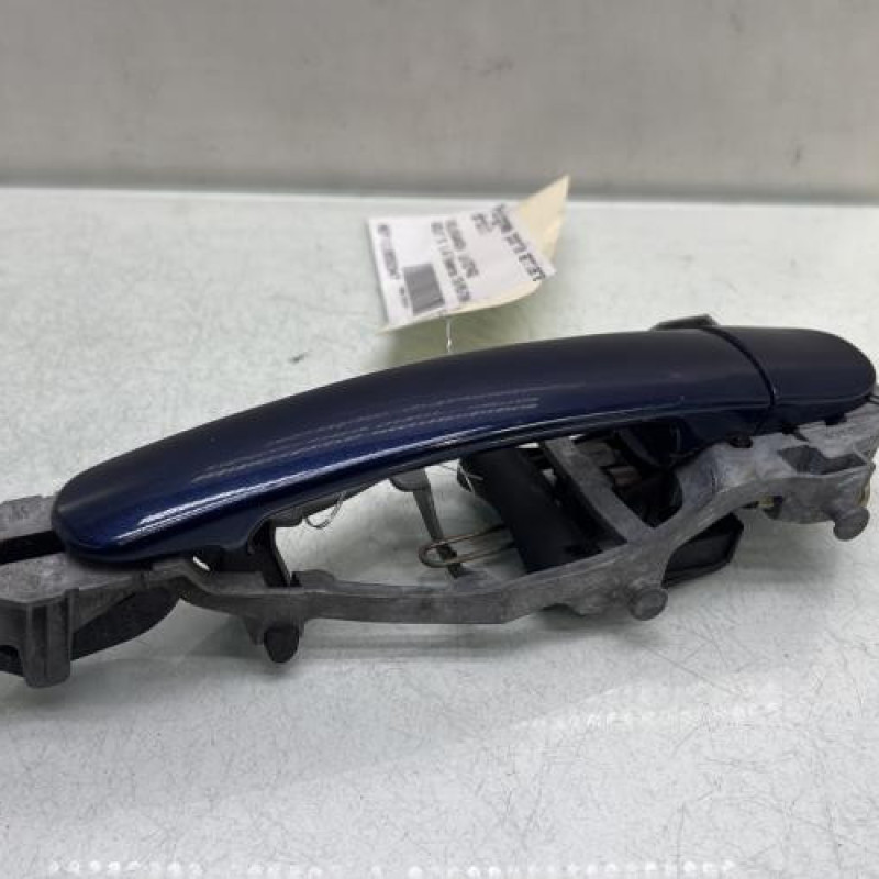 Poignee porte arriere droit VOLKSWAGEN GOLF 5 Photo n°1