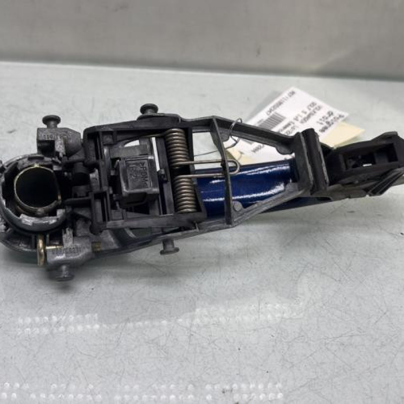 Poignee porte arriere droit VOLKSWAGEN GOLF 5 Photo n°3