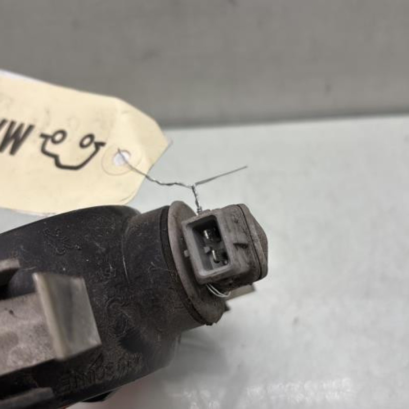 Anti brouillard arriere PEUGEOT 206 Photo n°4