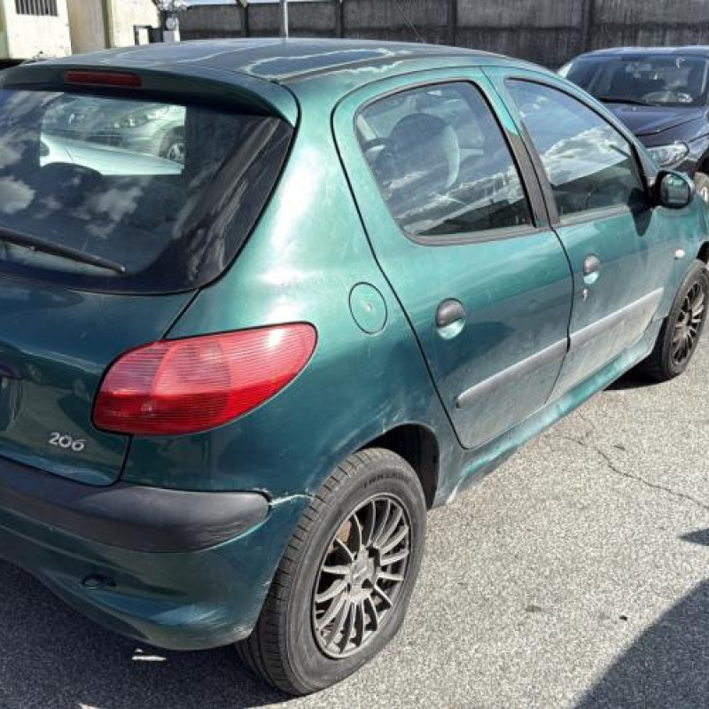 Anti brouillard arriere PEUGEOT 206 Photo n°8