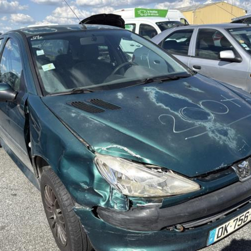 Feu arriere stop central PEUGEOT 206 Photo n°6