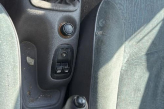 Feu arriere stop central PEUGEOT 206