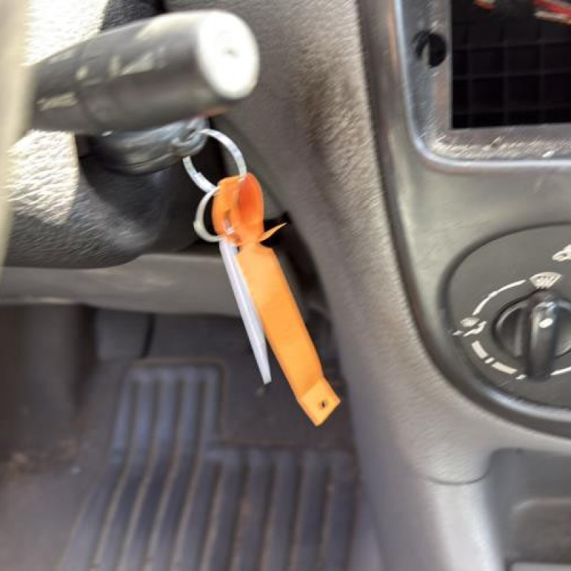 Feu arriere stop central PEUGEOT 206 Photo n°18