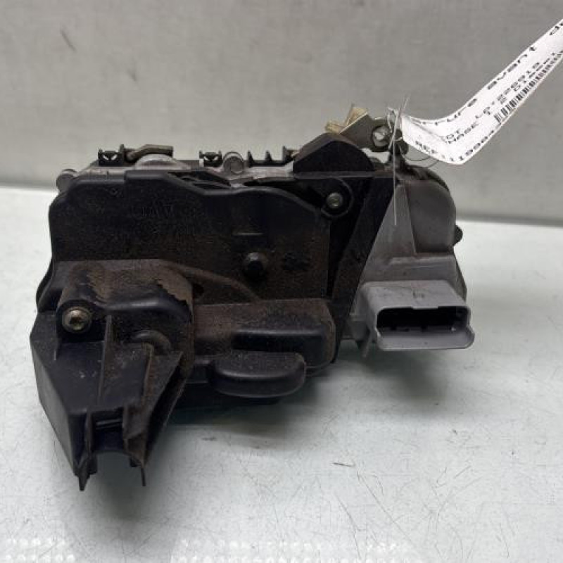 Serrure avant droit PEUGEOT 307 Photo n°2