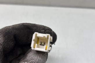 Attache ceinture avant droit PEUGEOT 308 1