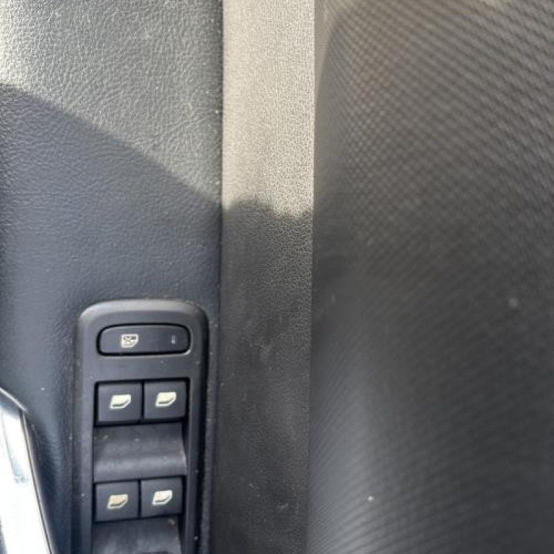 Attache ceinture avant droit PEUGEOT 308 1 Photo n°14