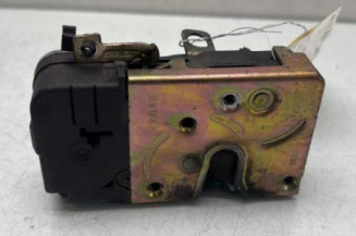 Serrure avant droit PEUGEOT 206