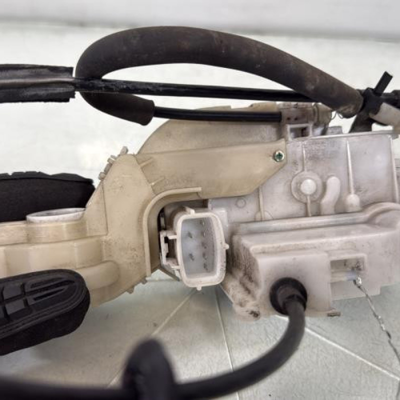 Serrure avant gauche ALFA ROMEO 159 Photo n°4