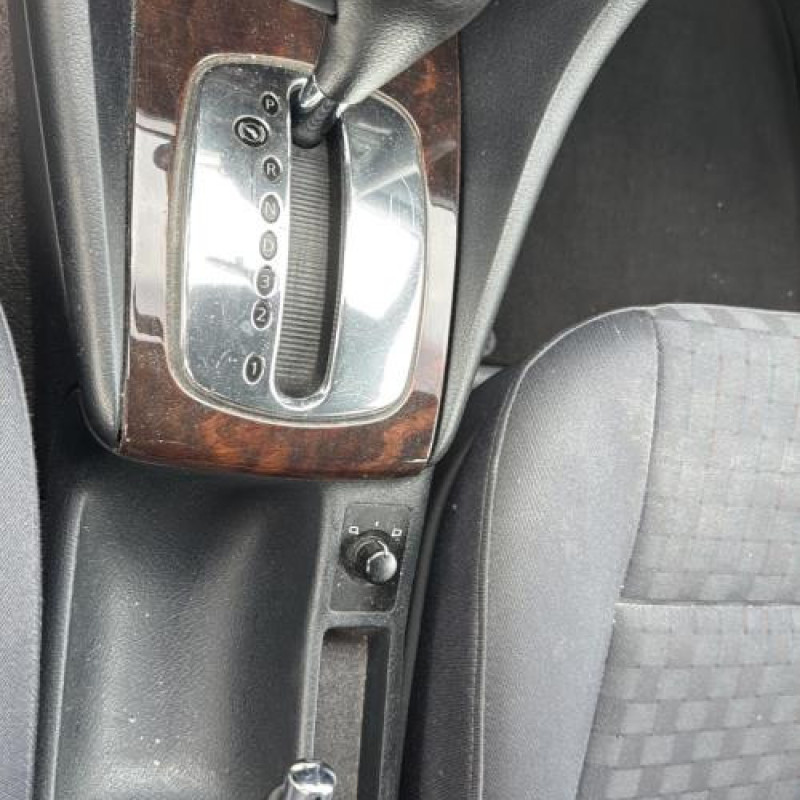 Interrupteur de leve vitre avant droit AUDI A6 2 Photo n°17