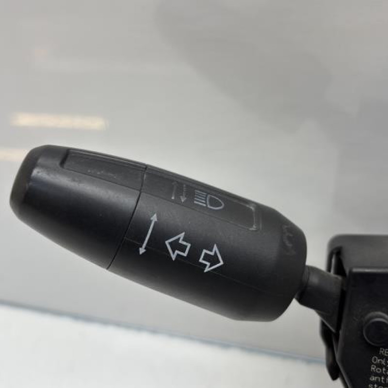 Com (Bloc Contacteur Tournant+Commodo Essuie Glace+Commodo Phare) OPEL CORSA D Photo n°5