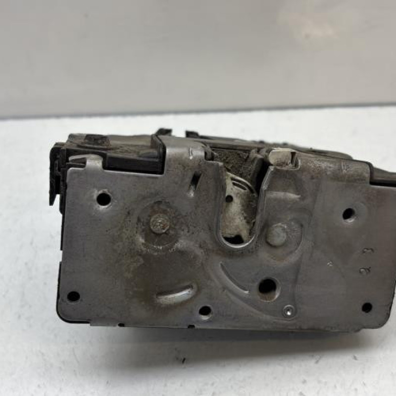 Serrure arriere droit OPEL CORSA D Photo n°5