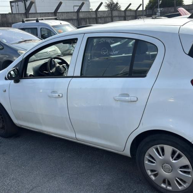 Serrure arriere gauche OPEL CORSA D Photo n°11