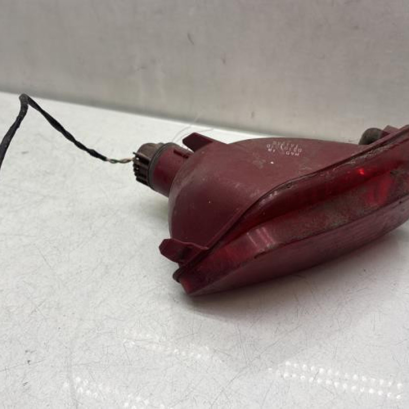 Anti brouillard arriere gauche CITROEN C4 1 Photo n°3