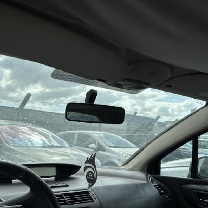 Anti brouillard arriere gauche CITROEN C4 1 Photo n°18