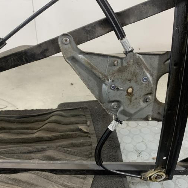 Leve vitre electrique avant droit AUDI A3 1 Photo n°5