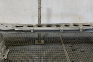 Renfort pare choc avant (traverse) FORD FOCUS 3 Photo n°1