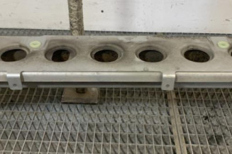 Renfort pare choc avant (traverse) FORD FOCUS 3