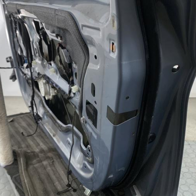 Porte avant droit BMW SERIE 3 E90 Photo n°5