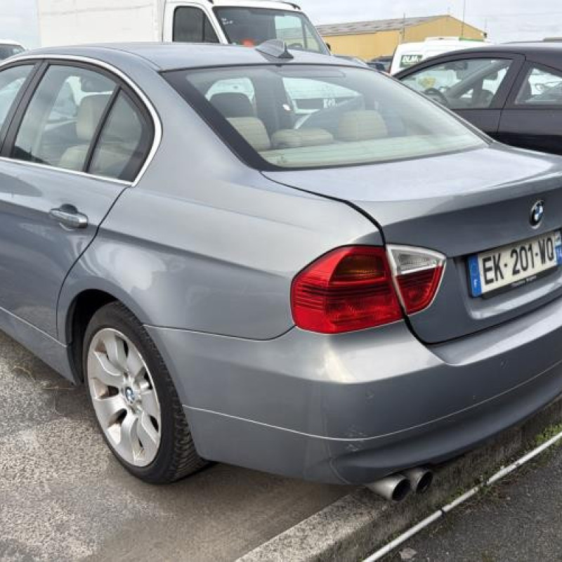 Porte avant gauche BMW SERIE 3 E90 Photo n°10