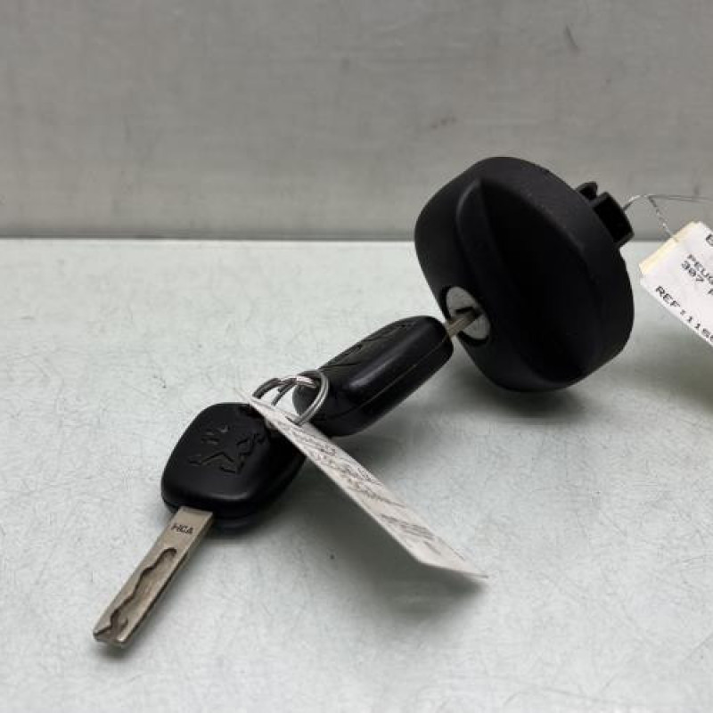 Bouchon de carburant PEUGEOT 307 Photo n°1