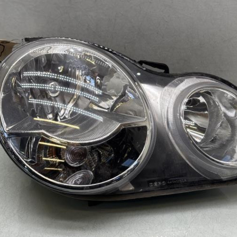 Optique avant principal droit (feux)(phare) VOLKSWAGEN POLO 4 Photo n°1