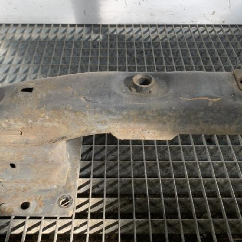 Renfort pare choc avant (traverse) CITROEN C3 1 Photo n°2