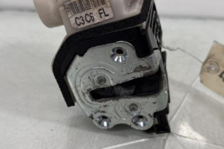 Serrure avant gauche KIA RIO 3