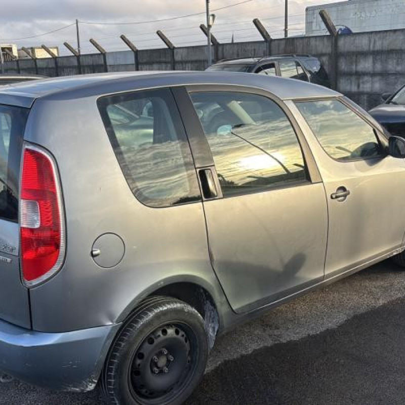 Retroviseur droit SKODA ROOMSTER Photo n°4