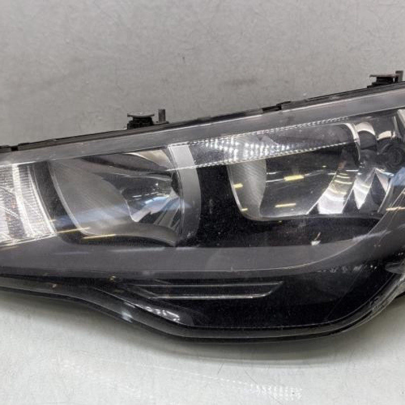 Optique avant principal gauche (feux)(phare) AUDI A1 1 Photo n°1