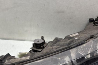 Optique avant principal gauche (feux)(phare) AUDI A1 1