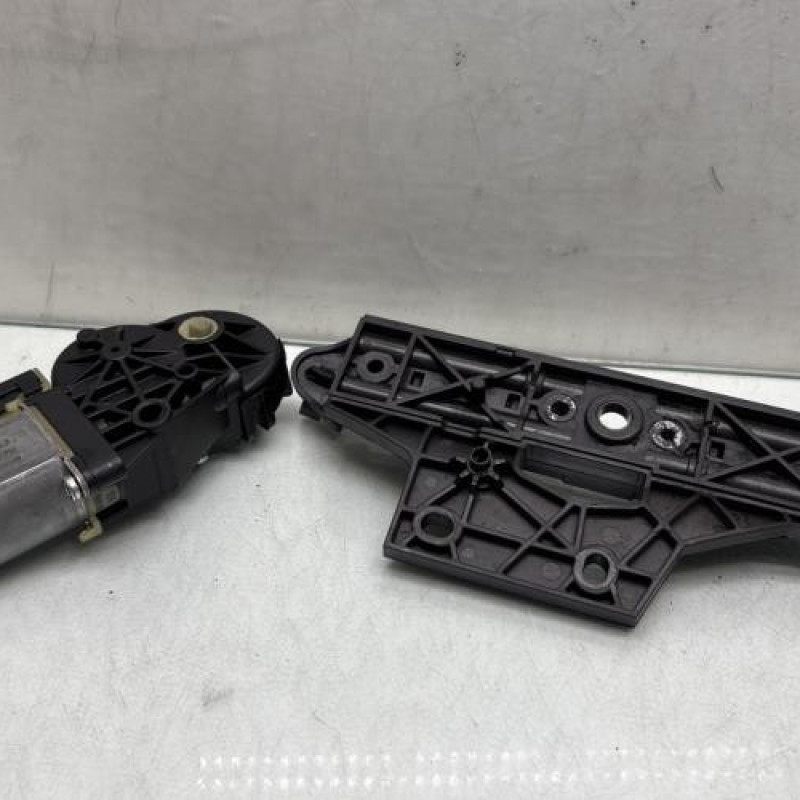 Moteur de capote PEUGEOT 308 1 Photo n°3