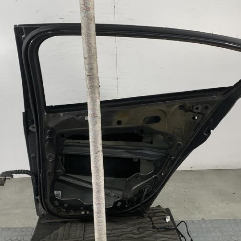 Porte arriere droit FORD FOCUS 4 Photo n°4