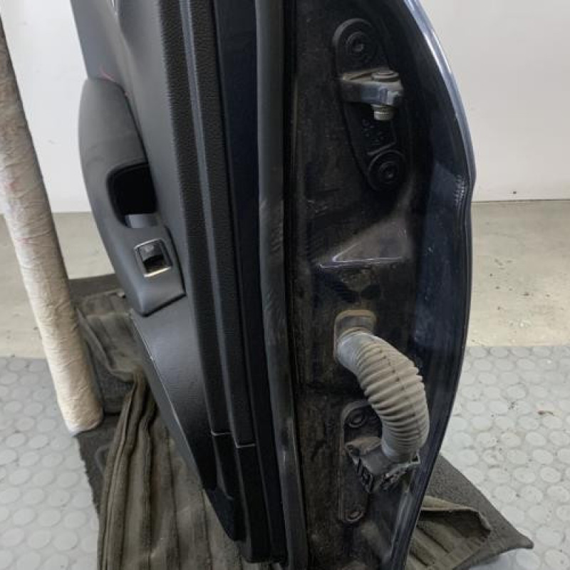 Porte arriere gauche MERCEDES CLASSE C 204 Photo n°8