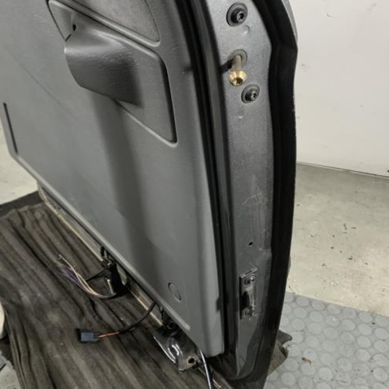 Porte arriere gauche CHRYSLER GRAND VOYAGER 4 Photo n°5